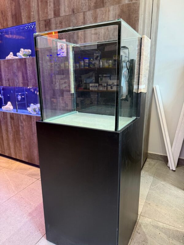Mueble Laqueado para Pecera Cubo